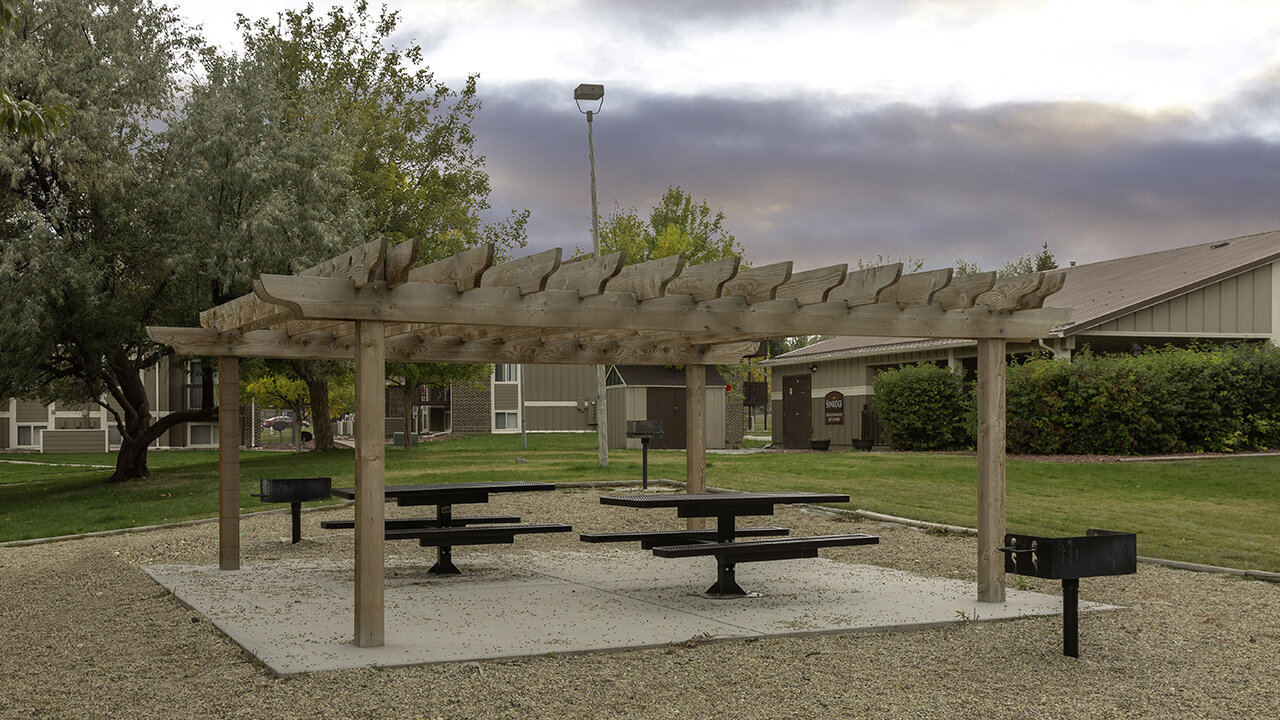 Sunridge Apartments Neighborhood