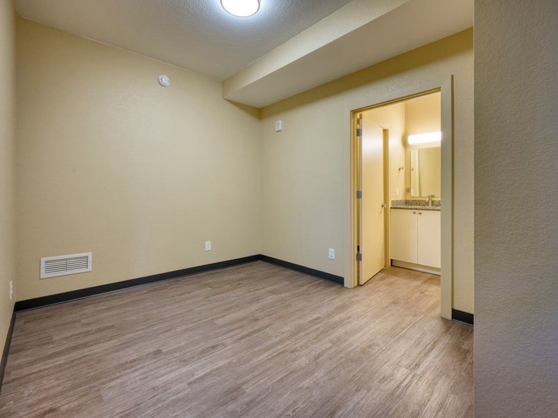 Entrance to Bathroom | Tabor Lake