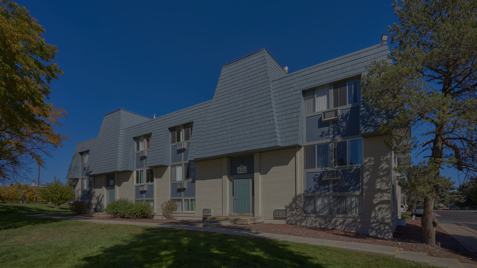 Thornton Apartments
