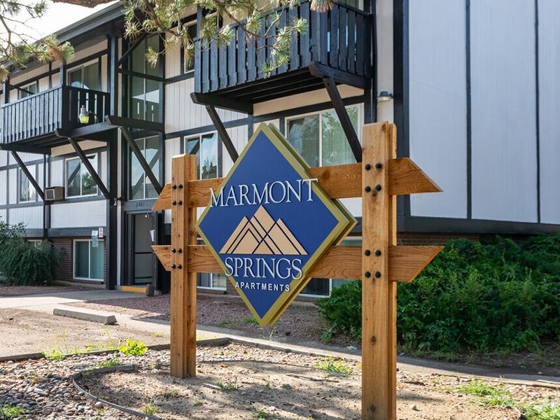 Exterior Apartment Sign | Marmont Springs