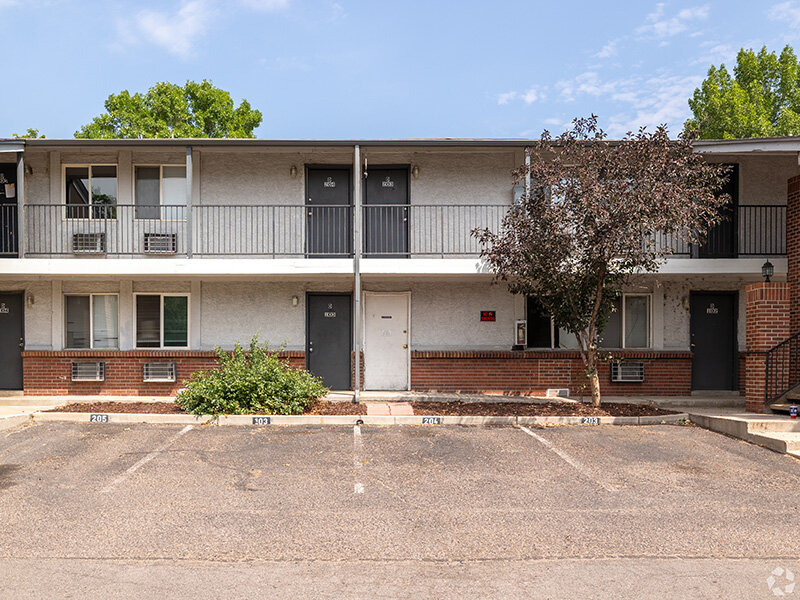 Exterior | Bradburn Gardens Apartments