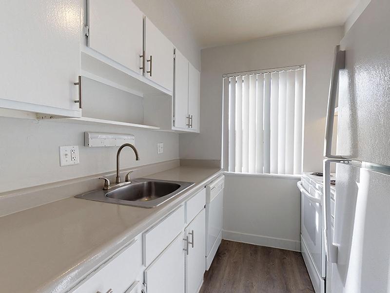 Fully Equipped Kitchen | Shadow Tree Apartments