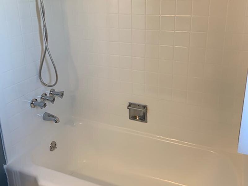 Bath | Verdugo Mesa Apartments