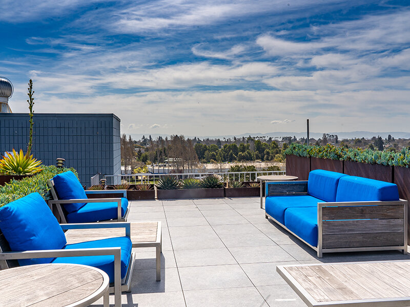 Rooftop Lounge | Panomar Apartments in Alameda, CA
