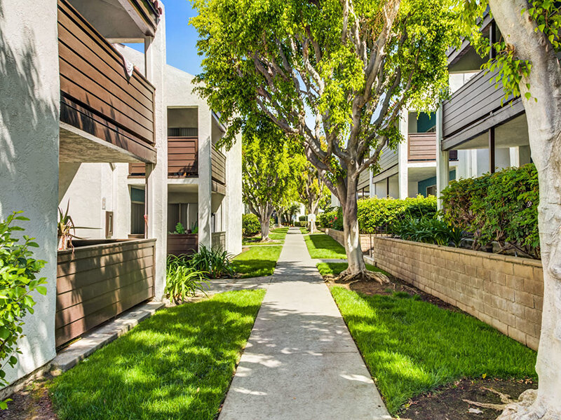 Sidewalk Path | Kendallwood Apartments