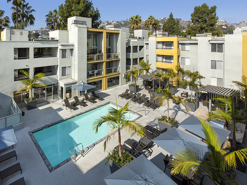Pool | The Crescent at West Hollywood