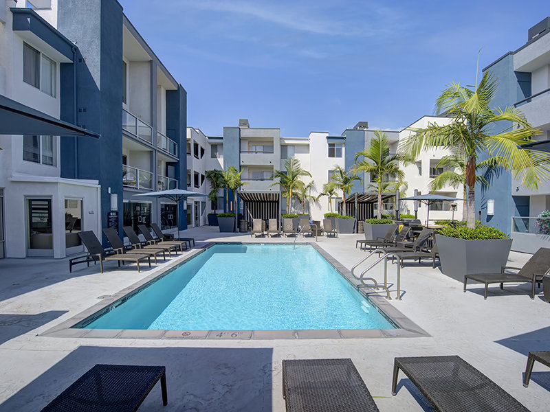 Sparkling Pool | The Crescent at West Hollywood