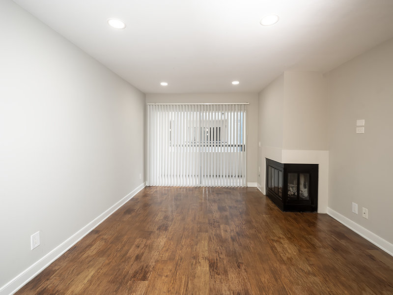 Large Room | The Crescent at West Hollywood