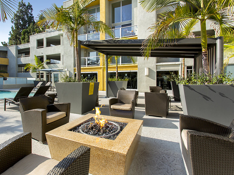 Outdoor Fire Pit | The Crescent at West Hollywood