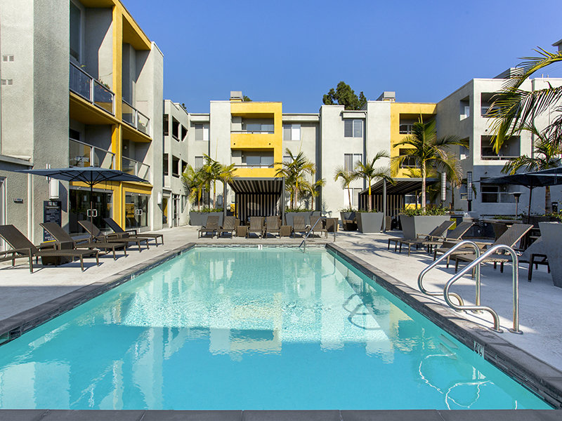 Swimming Pool | The Crescent at West Hollywood