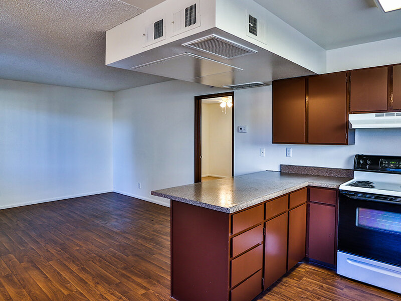 El Parque Villas Apartments