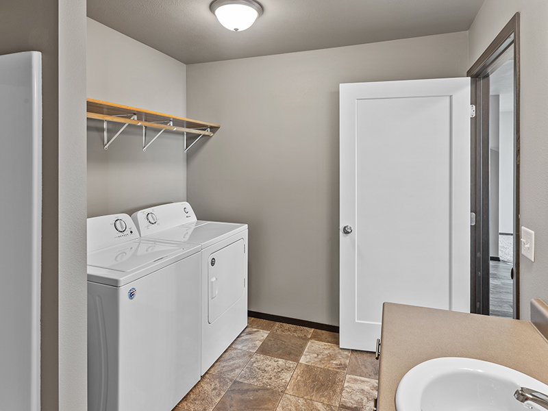Washer and Dryer | 41st Street Commons in Sioux Falls, SD