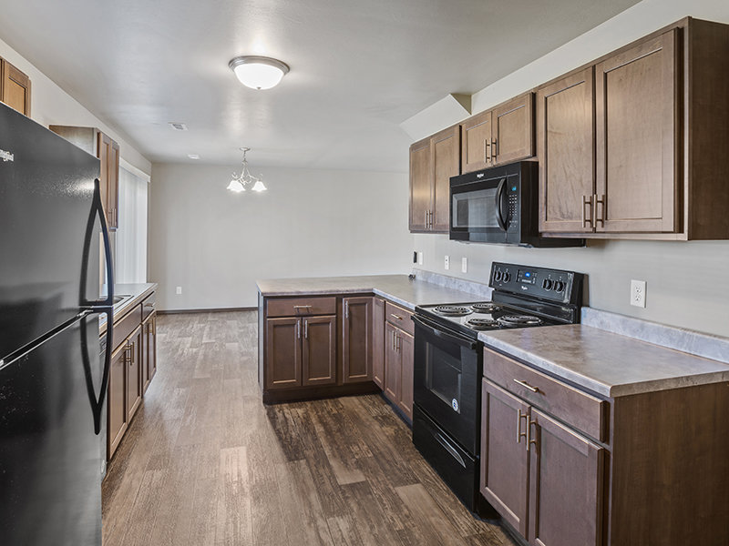 Fully Equipped Kitchen | 41st Street Commons in Sioux Falls, SD