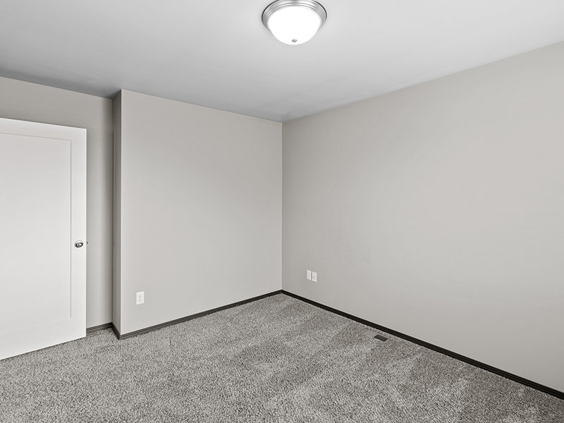 Bedroom with Carpet | 41st Street Commons in Sioux Falls, SD