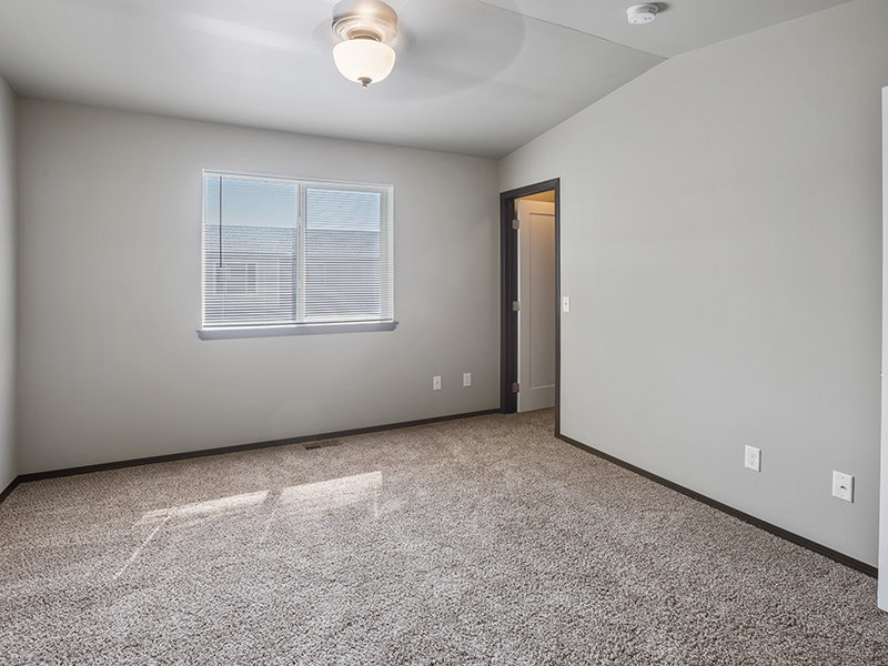 Beautiful Bedroom | 41st Street Commons in Sioux Falls, SD