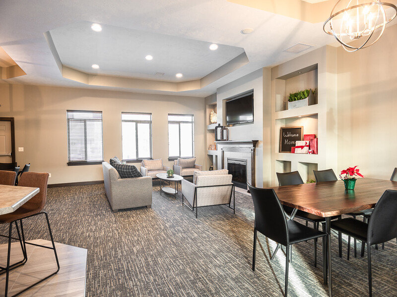 Clubhouse Lounge | 41st Street Commons in Sioux Falls, SD