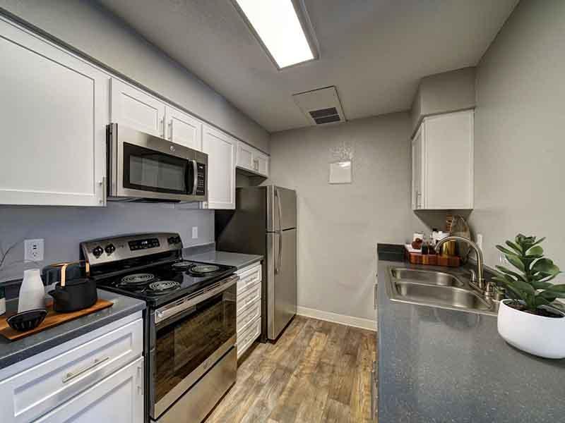 Kitchen | San Leandro Apartments