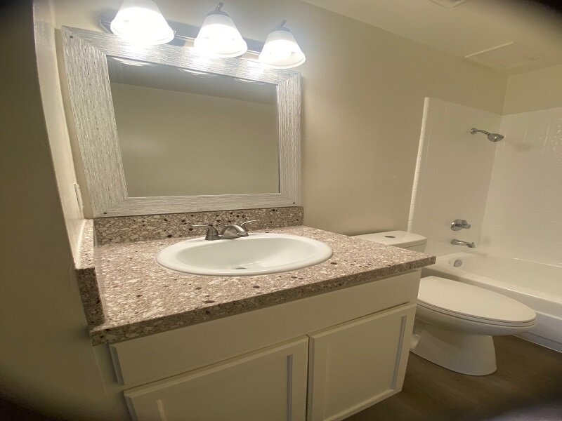 Bathroom | Serena Vista