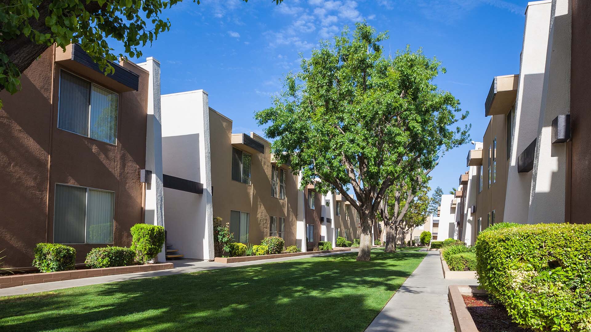 Serena Vista Apartments in Bakersfield, CA