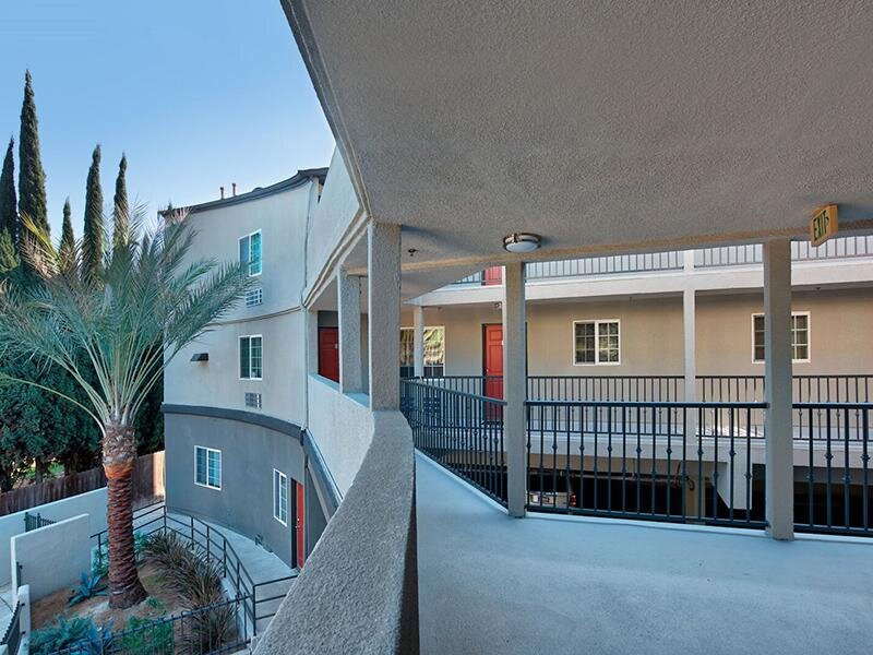 Walkways | The Grand at 5746 Apartments in culver