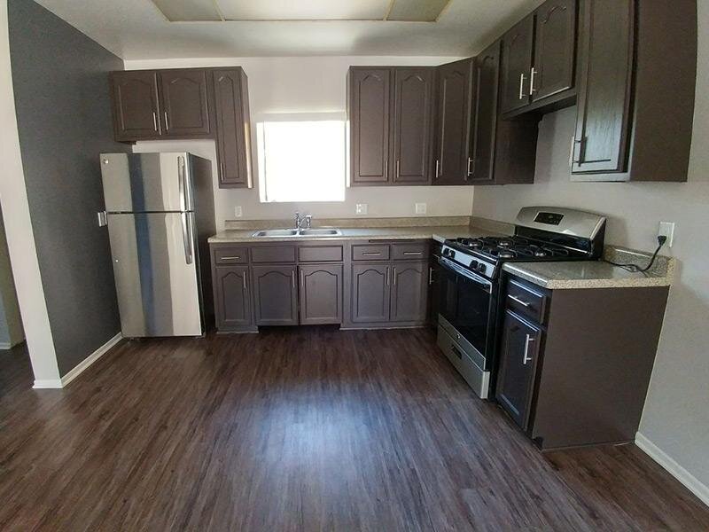 Kitchen | The Grand at 5746 Apartments in Culver City, CA