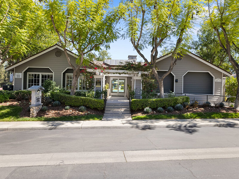 Clubhouse Exterior | Village Oaks CA
