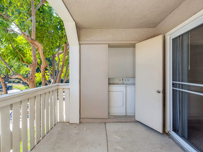 Washer & Dryer | Village Oaks CA