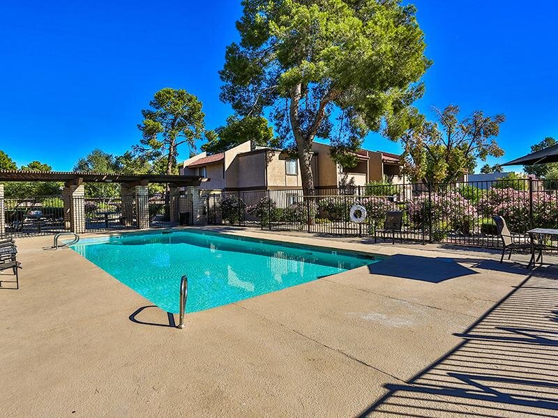 Pool | Tamarus Villas