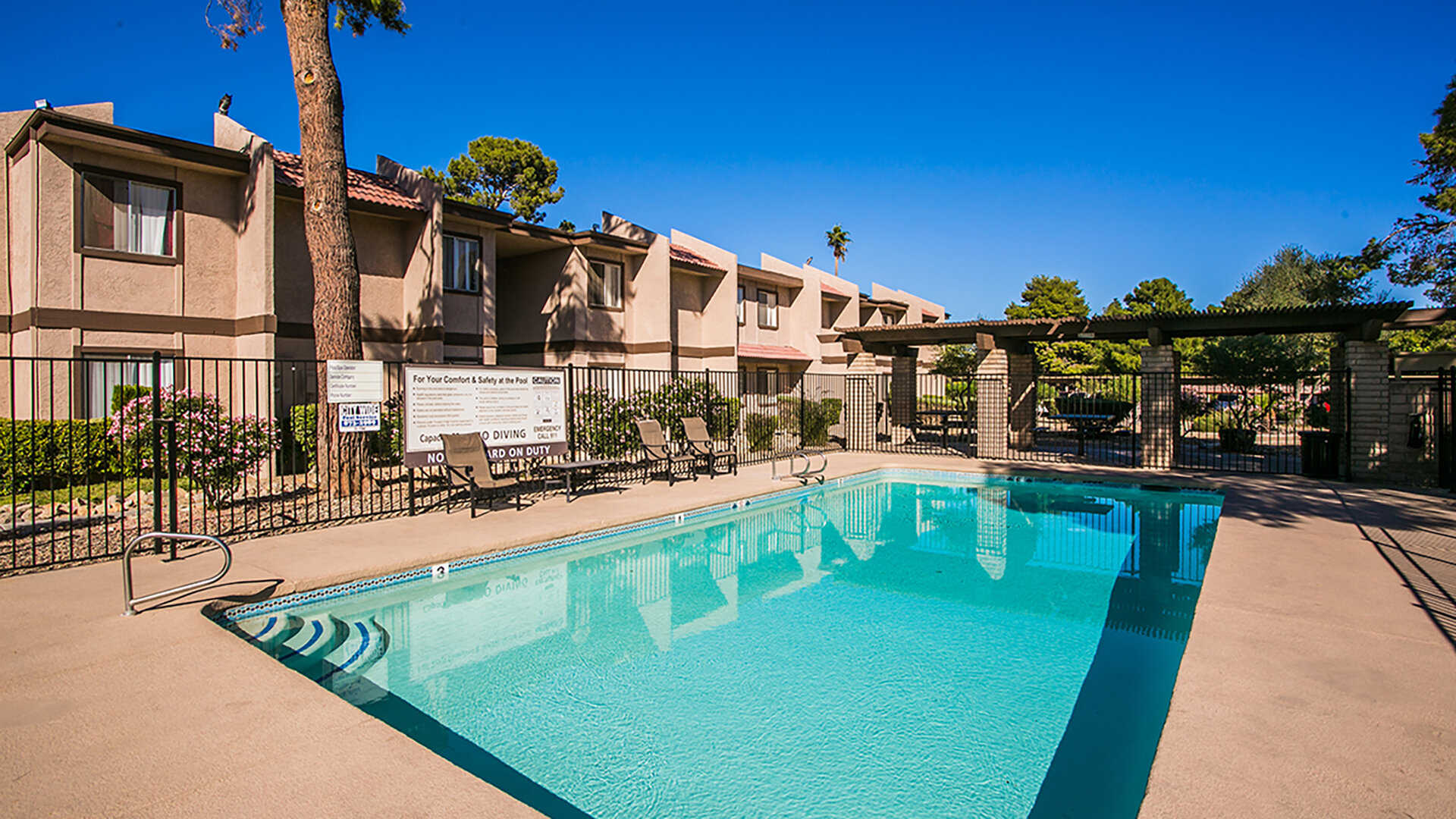 Tamarus Villas Apartments Amenities