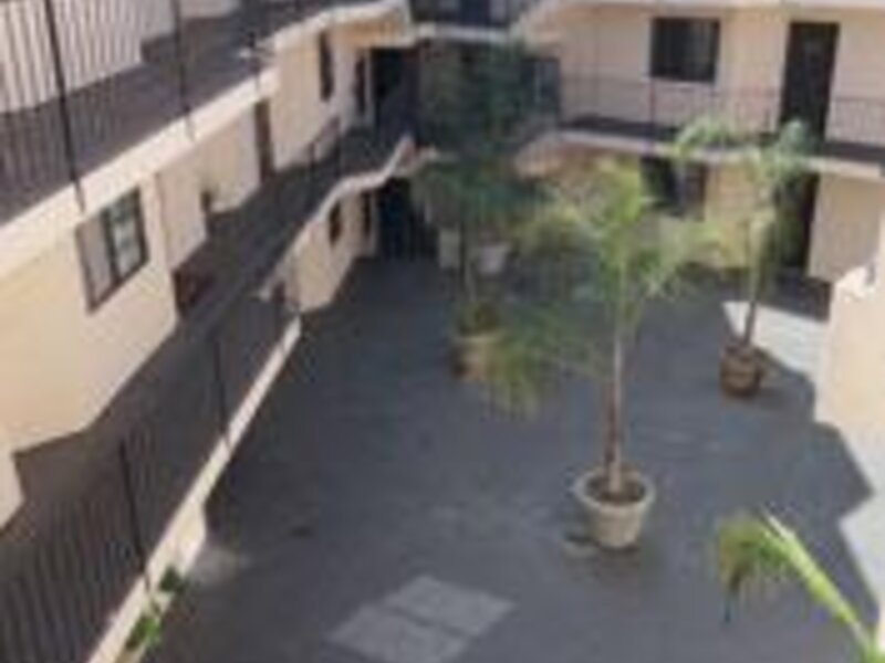 Hansen Heights Apartments Courtyard