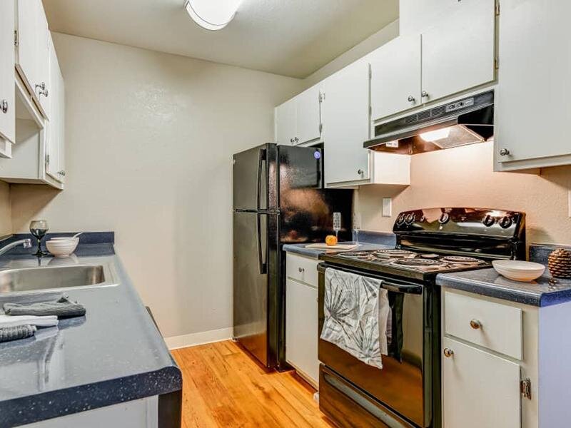 Kitchen | Summerwood Hayward Apartments 