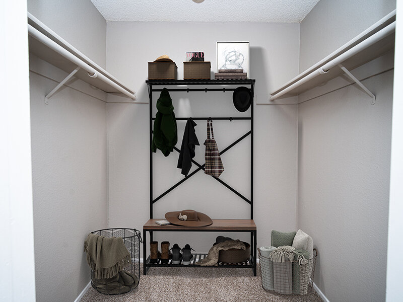 Closet | Summerwood