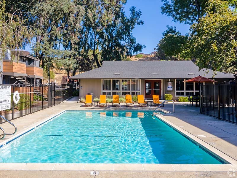 Poolside Seating | Summerwood Apartments