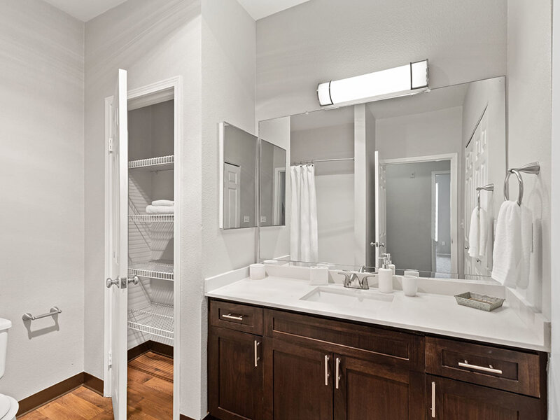 Bathroom | Wildreed Apartments