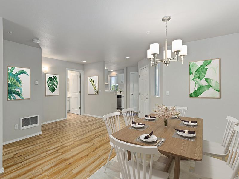 Dining Room | Portola Bridge Creek Apartments