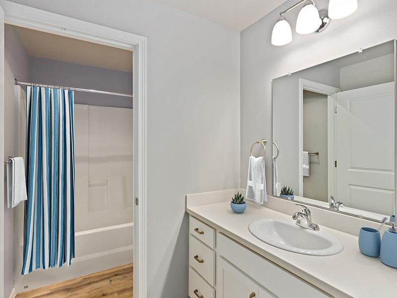 Bathroom | 2x1l | Portola Bridge Creek Apartments