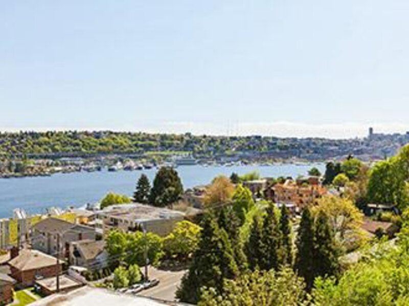 The Viewpointe on Queen Anne Apartments