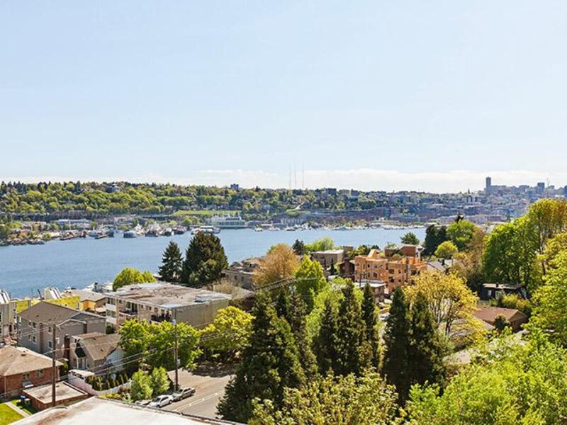 The Viewpointe on Queen Anne Apartments