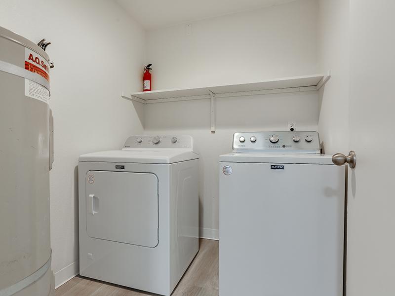 Washer & Dryer | Veri 1319 Apartments
