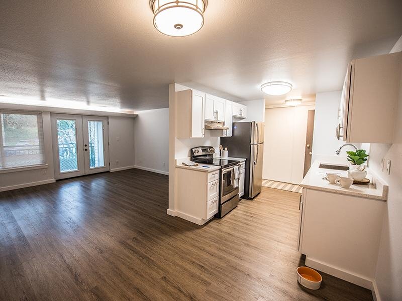 Entry To Kitchen & Living Area | Magnolia Apartments