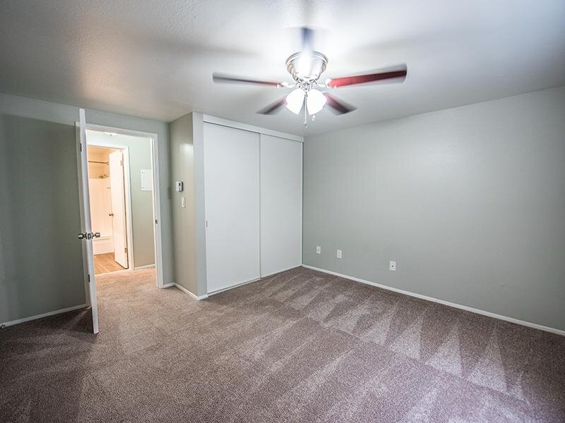 1 & 2 Bedroom Apartments | The Magnolia Seattle