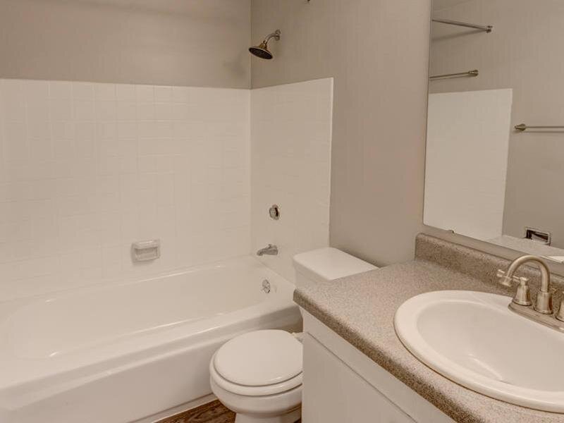 Bathroom | Magnolia Apartments