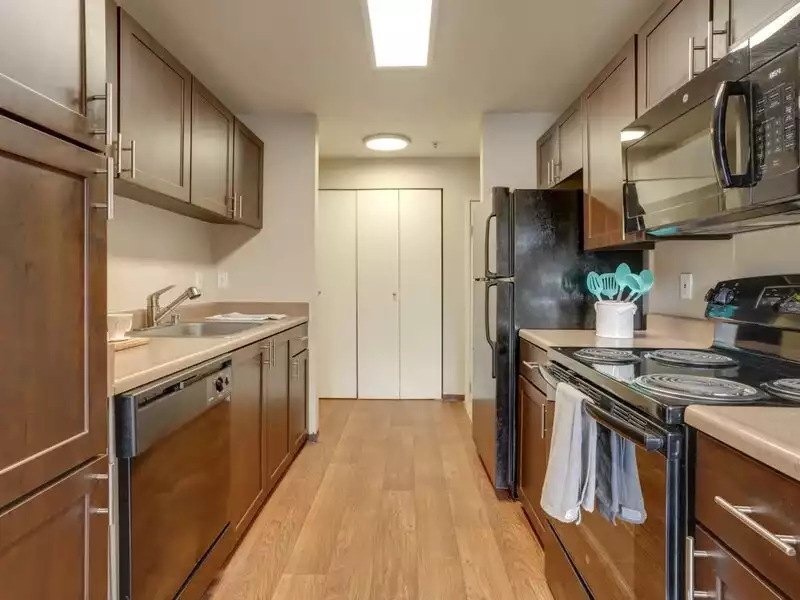 Kitchen | Renaissance at 29th Apartments in Vancouver, WA