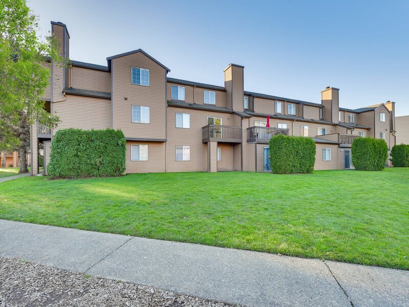 Beautiful Landscaping | Renaissance at 29th Apartments in Vancouver, WA