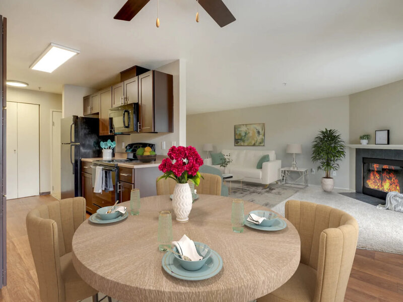 Dining Space | Renaissance at 29th Apartments in Vancouver, WA