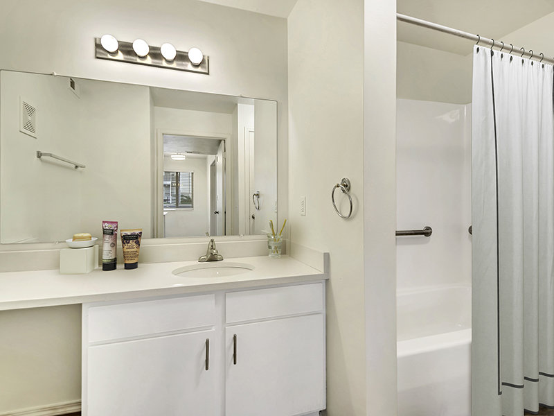 Bathroom | Meridian Heights