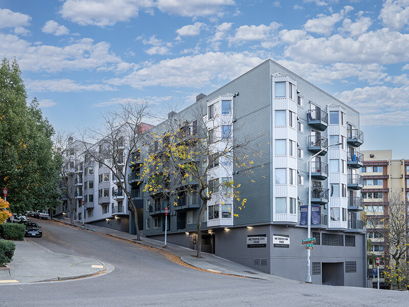 Exterior | Metropolitan Park Apartments