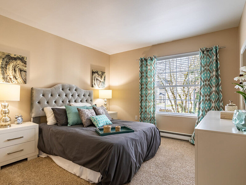 Bedroom | Pebble Cove Apartment Photos in Renton, WA