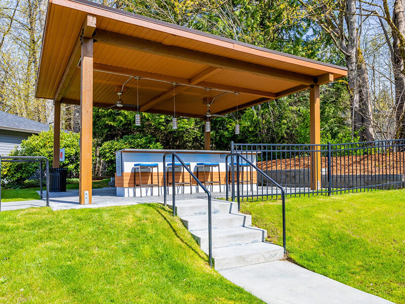 Outdoor Seating | Pebble Cove Apartment Photos in Renton, WA