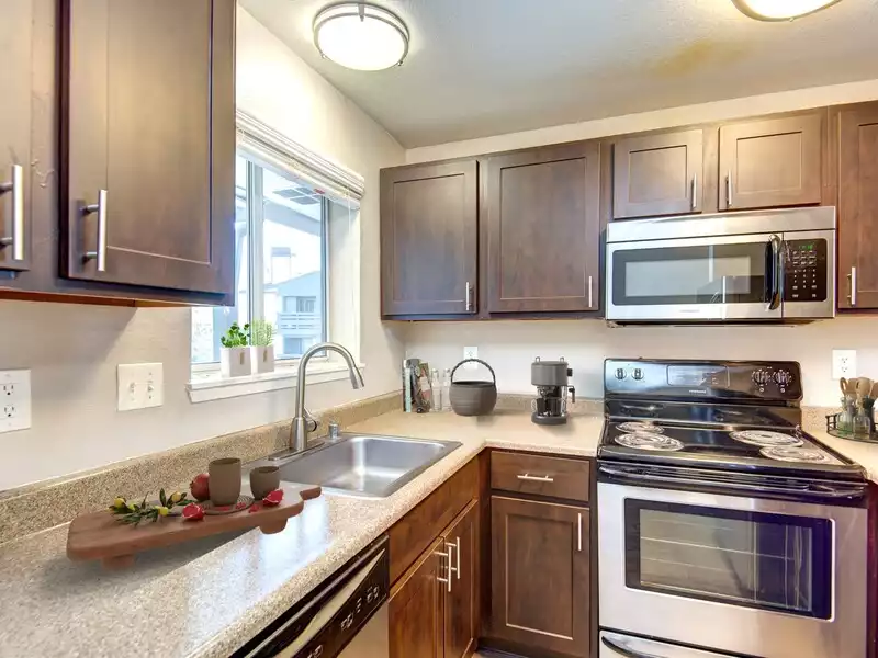 Kitchen | Latitude Apartments in Everett, WA